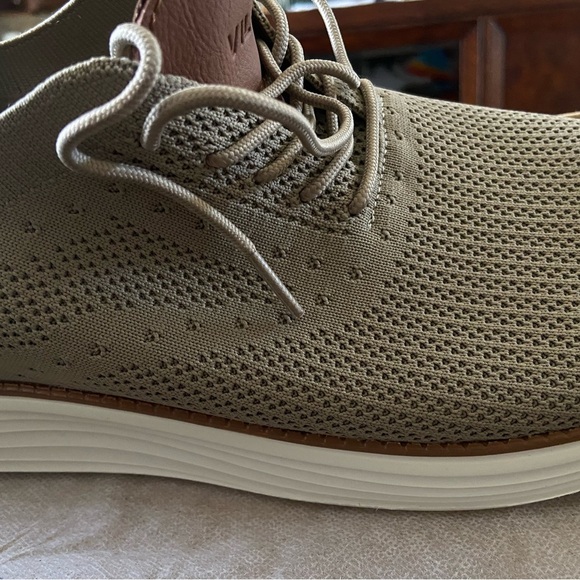 Men's Tan Oxford Shoes - Picture 4 of 16